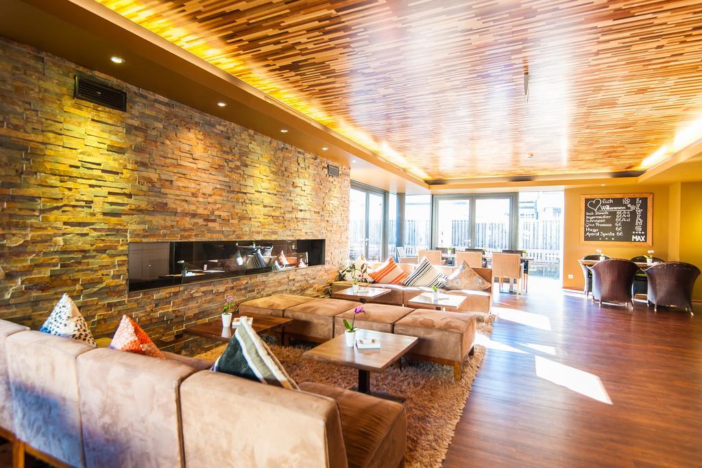 Living Max Hotel Zell am See Dış mekan fotoğraf